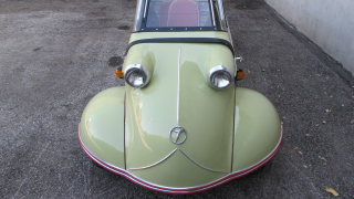 Illustration for article titled Your opportunity for weird three wheeled fun with the Messerschmitt KR175